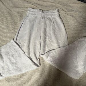 4our Dreams beachy white pants